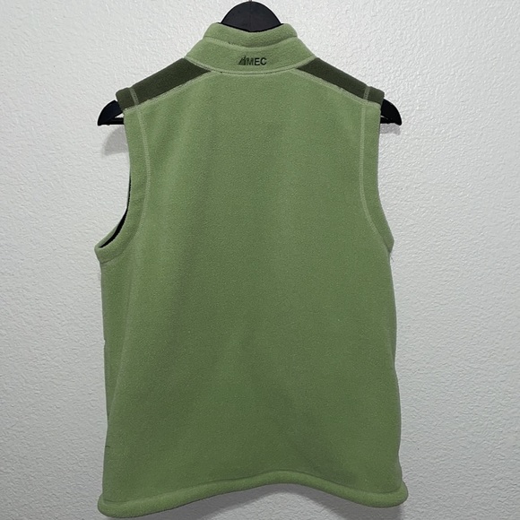 Mountain Equipment Co-op, Size Large, Women's vest, Green - Picture 2 of 5
